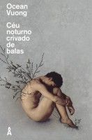Céu noturno crivado de balas